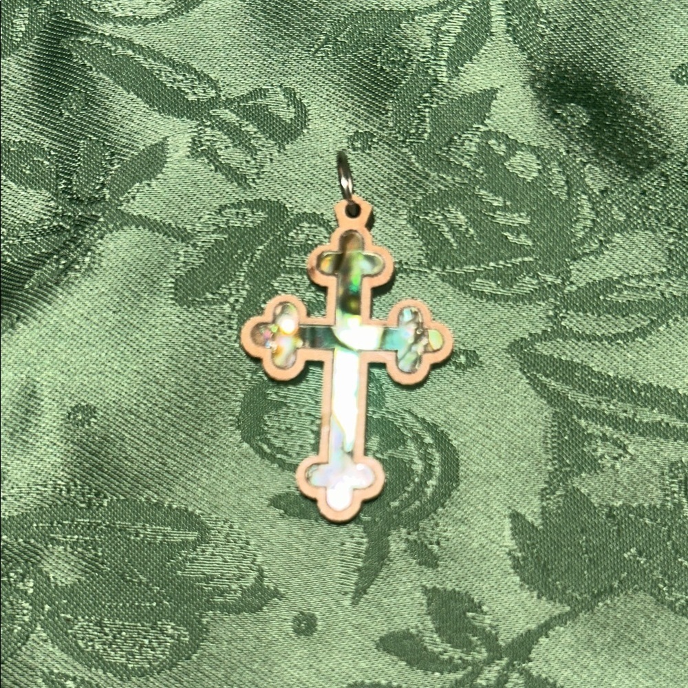 ❤️2/$15 Wooden cross pendant with abalone shell for necklace - Picture 2 of 3